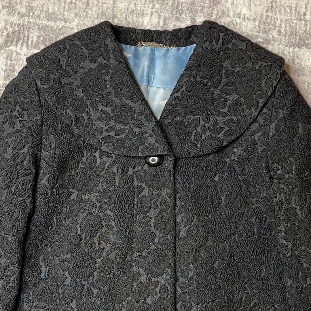 ロイスクレヨン 薔薇付き 花刺繍 Aラインコート ランドスケープ 総柄