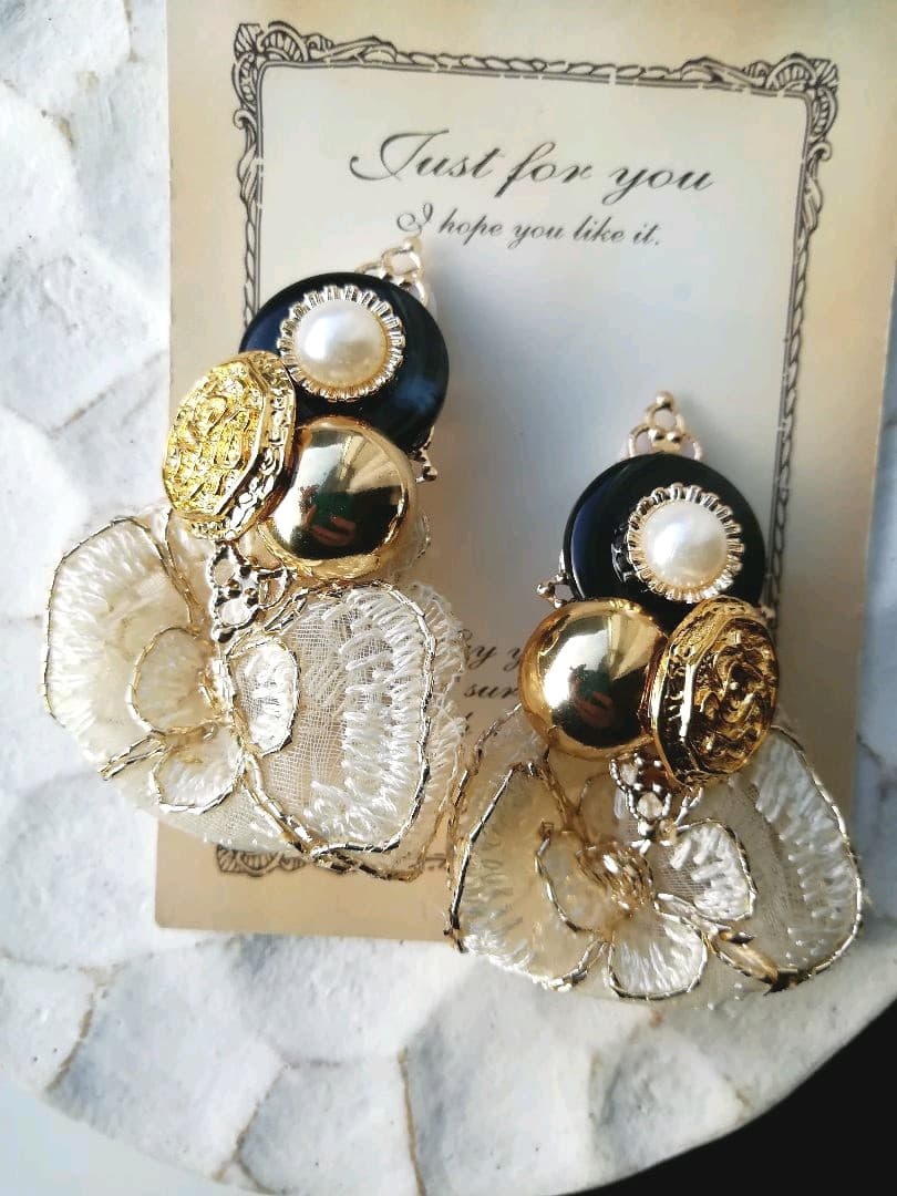 MURDER POLLEN 琥珀×サーペンティンピアス