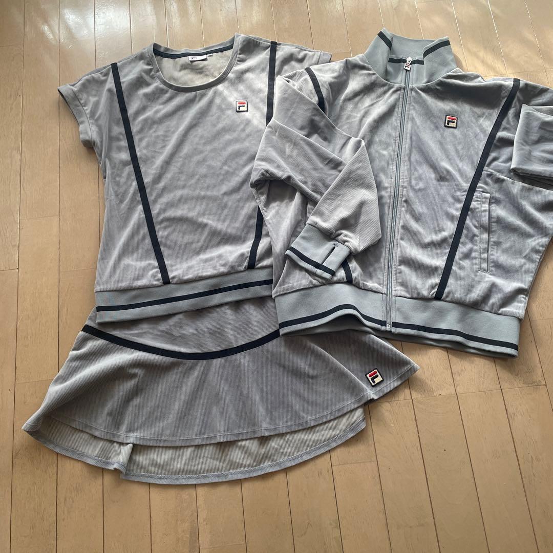 FILA グレー セットアップ M3点セット　ちやこ FILA グレー セットアップ M3点セット FILA グレー セットアップ M3点