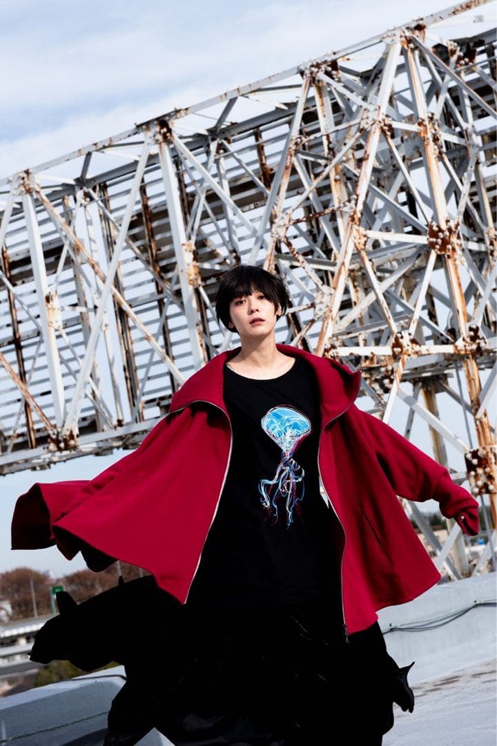 なびくパーカー赤レッド ha | za | ma ハザマhazama松井 諒祐 - メルカリ