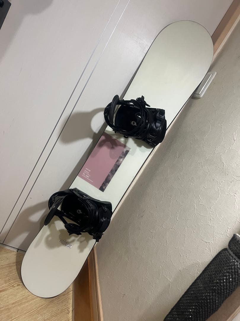 女性専用設計！オールラウンド、グラトリボード！FLUX TL 141cm バイン