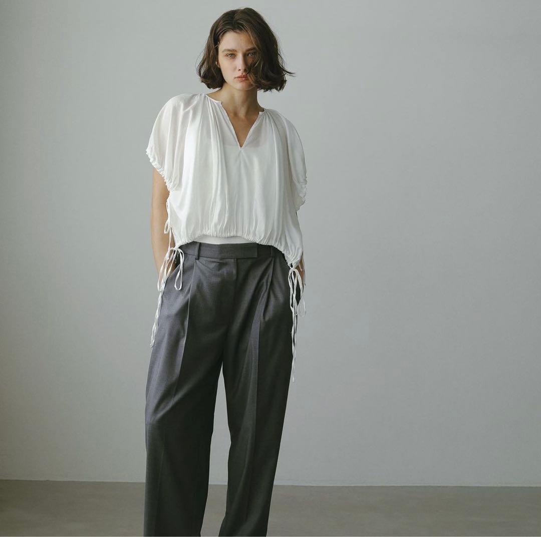 hanahana様専用⠀】ETRE TOKYO ギャザーラウンドブラウス - メルカリ