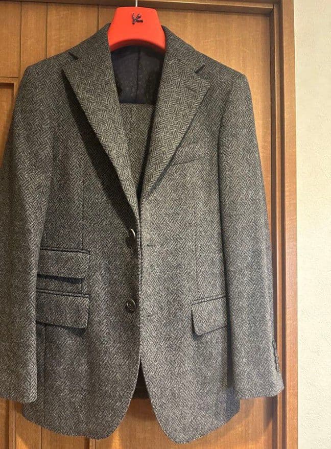 最高級　秋冬モデル　THE GIGI　42　ヘリボーン　セットアップ GLORYGUY & Cachette｜GLORYGUY NEWS