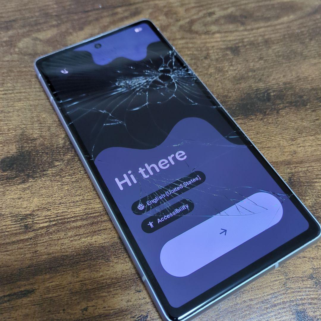 Google Pixel 7a ホワイト 画面割れあり 128GB - メルカリ
