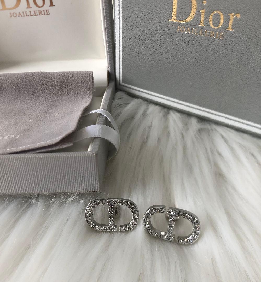 Dior ディオール シルバー ピアス CDロゴ クリスタル 綺麗 - メルカリ