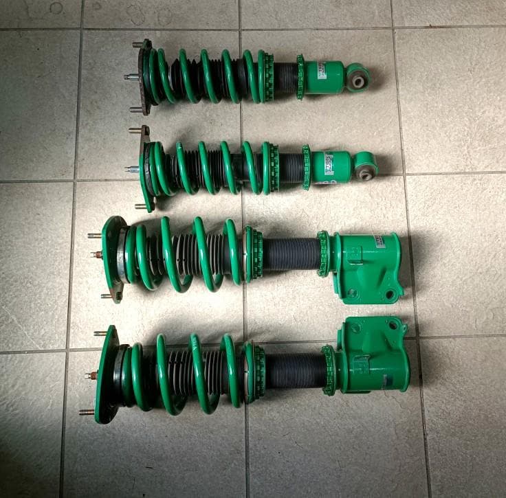 レガシィ BM9/ BR9/BM4/BRG/BRMレガシイフルタップ式車高調 - メルカリ