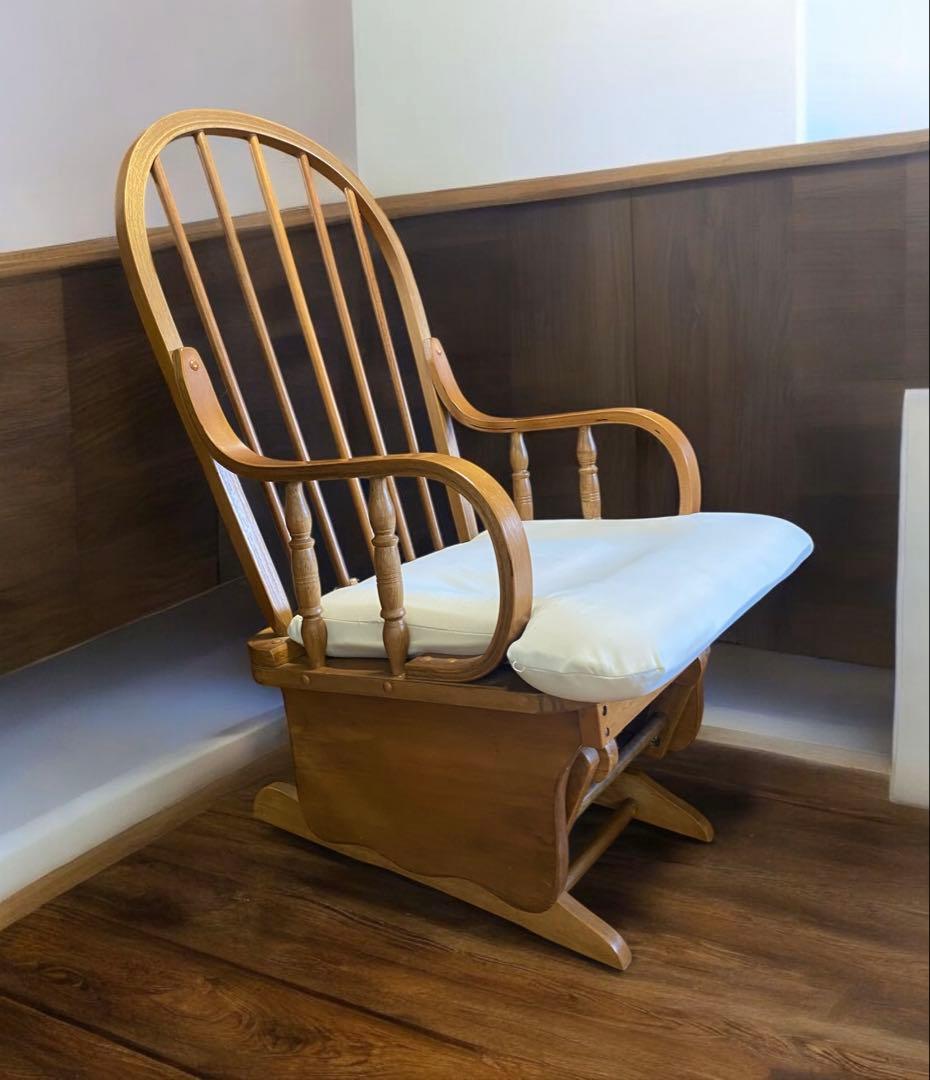 グライダーロッキングチェア　ゆったり大きなサイズのロッキングチェア kagudoki_afc1006632.jpg