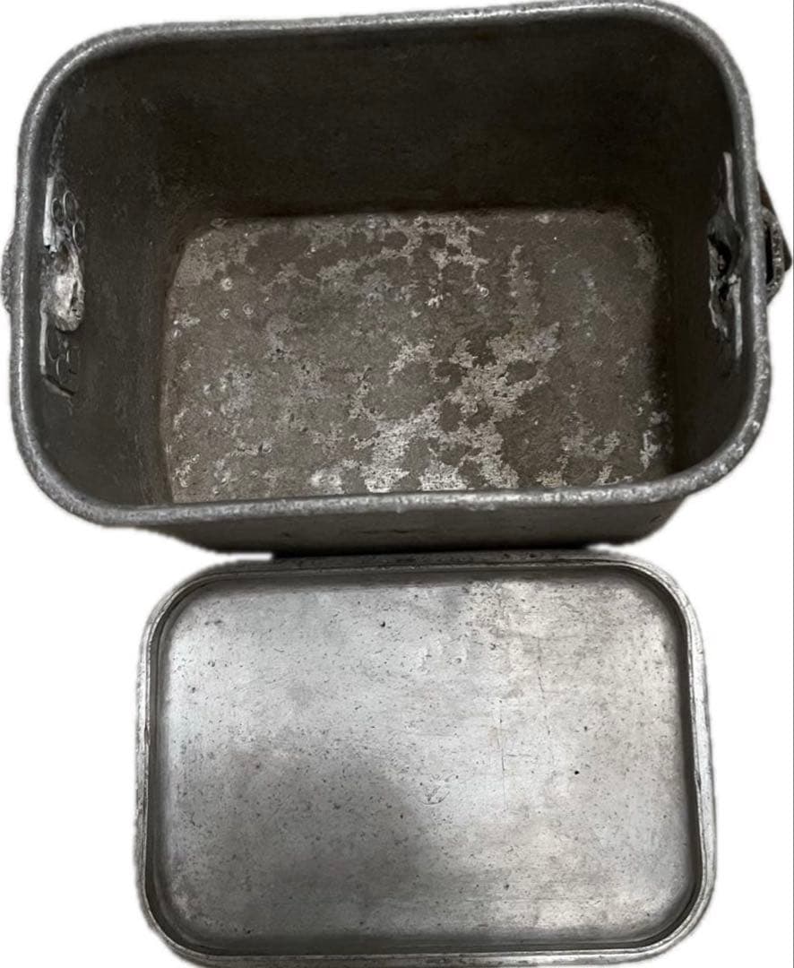 旧日本軍 希少装備品 4点セット 刻印飯盒 革素材水筒 桜星