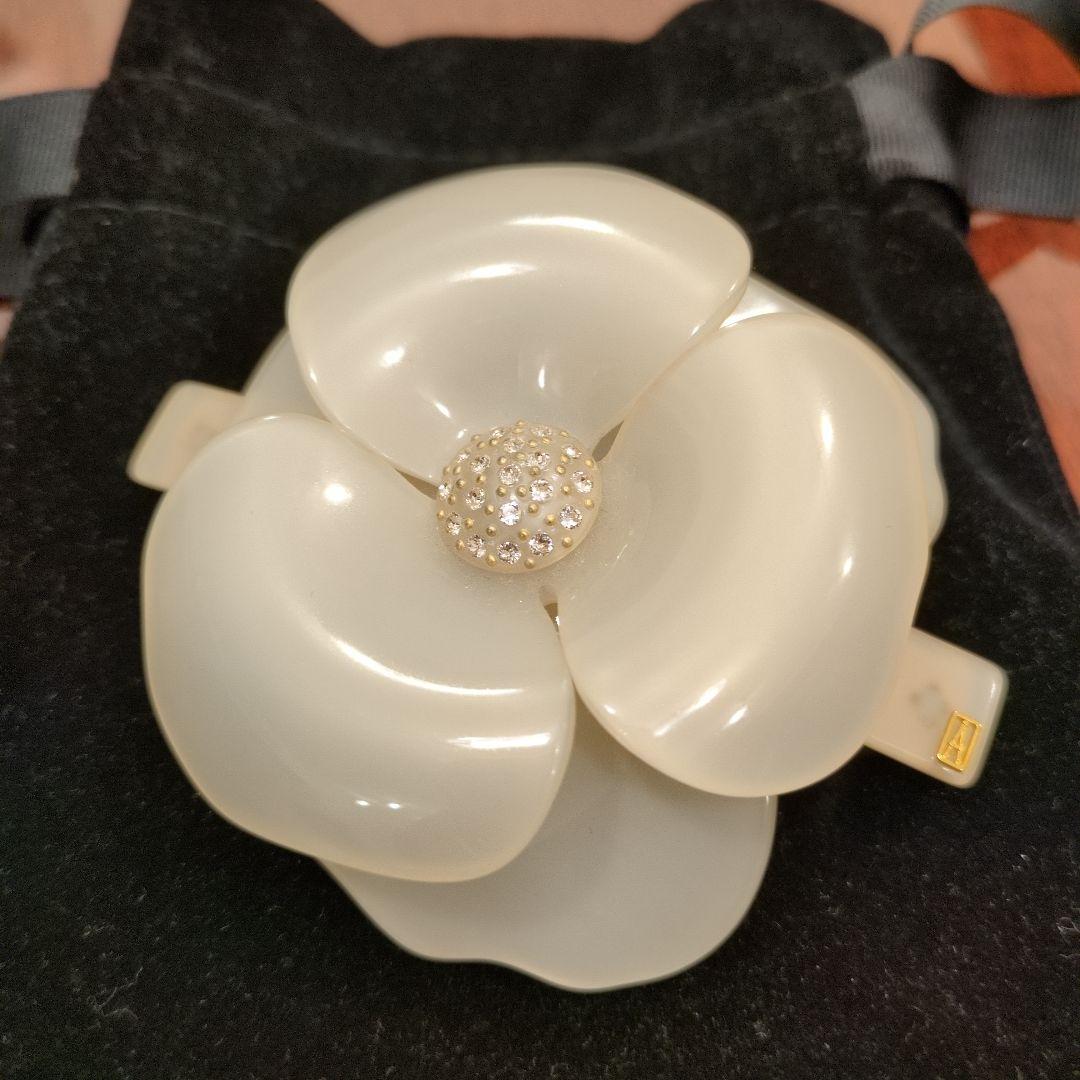 極美品 アレクサンドルドゥパリ カメリアバレッタ 大きいサイズ - メルカリ