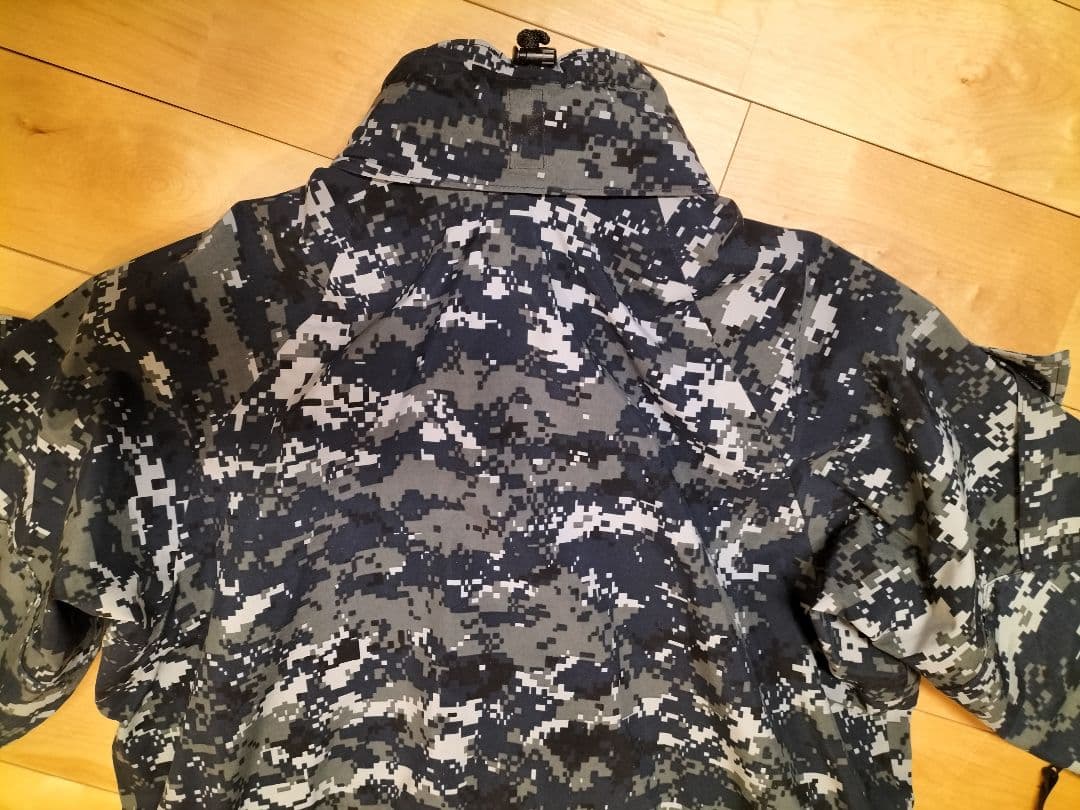 米海軍（U.S.NAVY）GORE-TEXパーカー NWU TYPE1 M-S