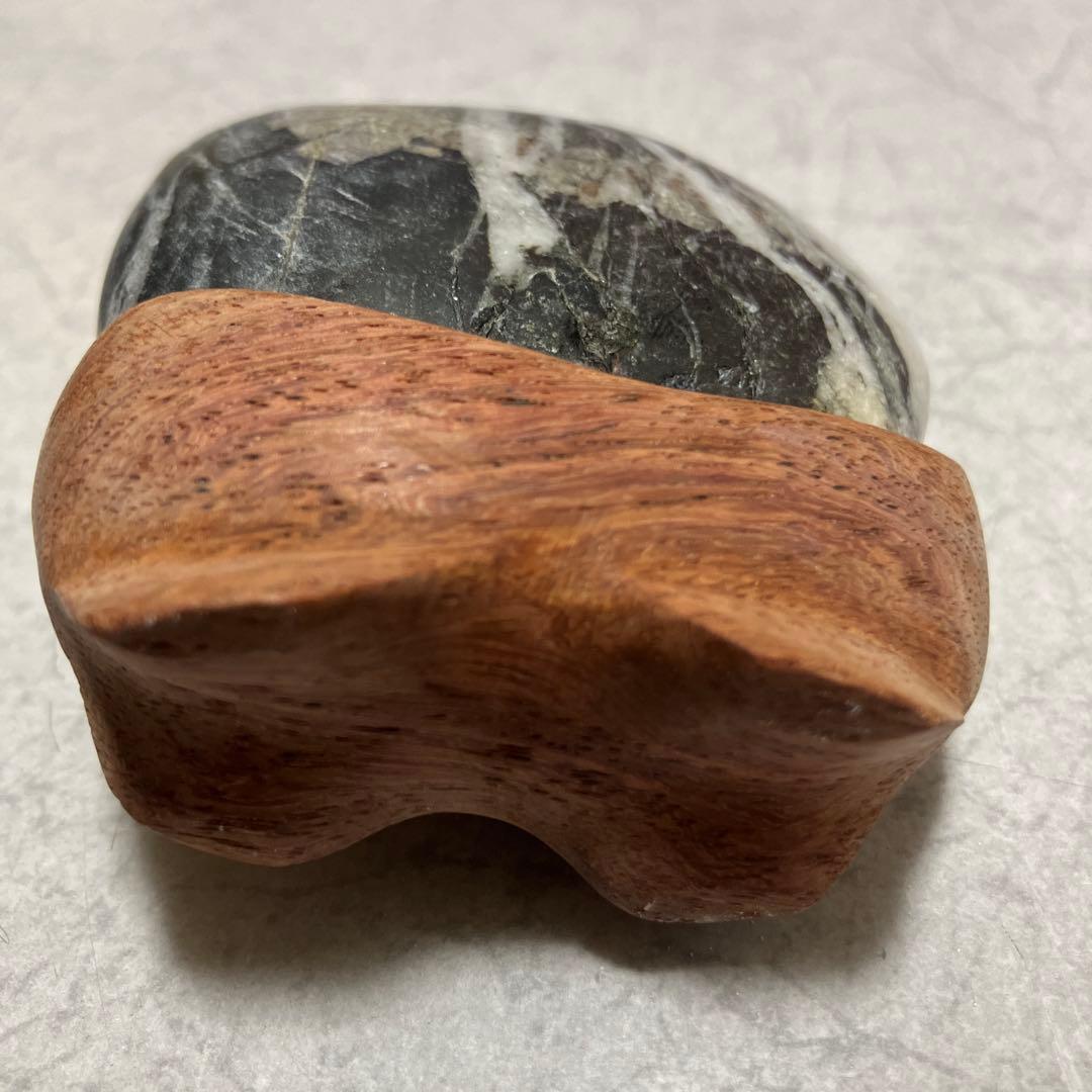 菊花石 秩父 木製台座付き - メルカリ
