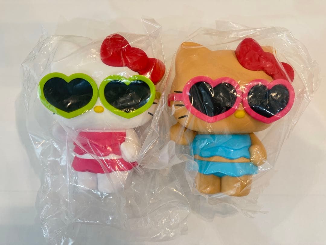 サンリオ おおきなSOFVIMATES～ハローキティ summer ver.〜 - メルカリ