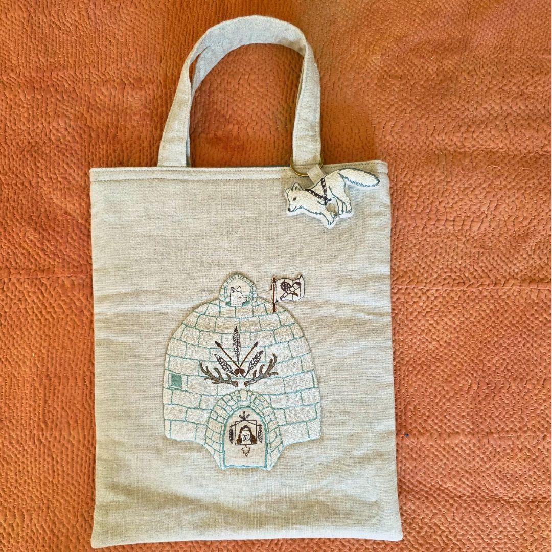 ❁ハンドメイドになります❁ リングチャーム付き アップリケトート