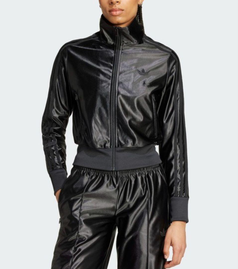 アディダス 黒 ファイヤーバード 女性XL フィッティド 短丈光沢