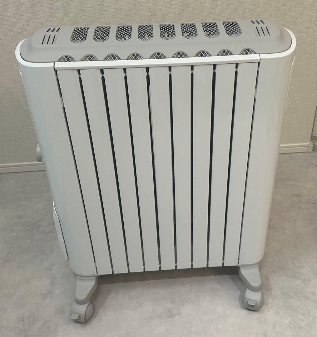 【超美品、使用数回】デロンギ　ベルカルド　オイルヒーター　今週末まで！ Amazon | De'Longhi (デロンギ) オイルヒーター ベルカルド RHJ75V0915