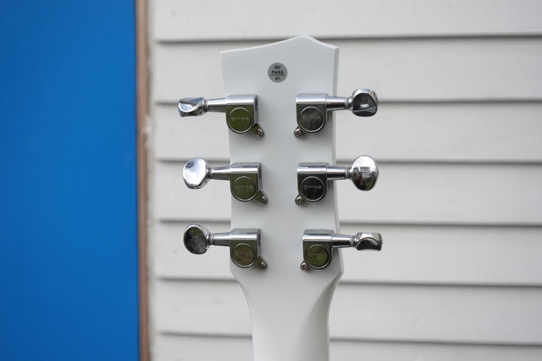 ENYA Nova Go Mini（白）カーボン複合材 ミニギター アウトドアに Nova