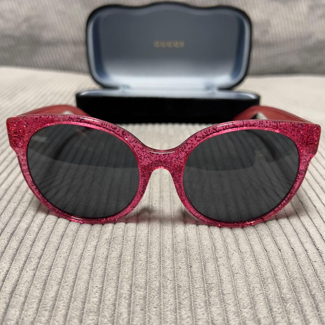 新品 仲里依紗さん着用 GUCCI グッチ サングラス ラメピンク 0035