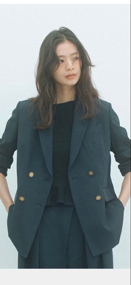 キララ　ダブルテーラードジャケット ¥35,200（税込） 洗える・シワになりにくい》正解 金釦ダブルテーラードジャケット