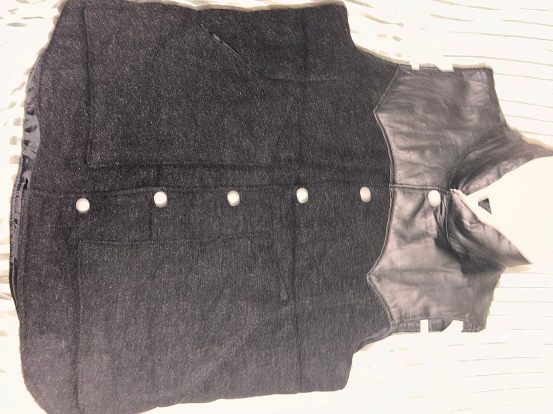 ウールレザー混合ベスト ダークグレー - メルカリ