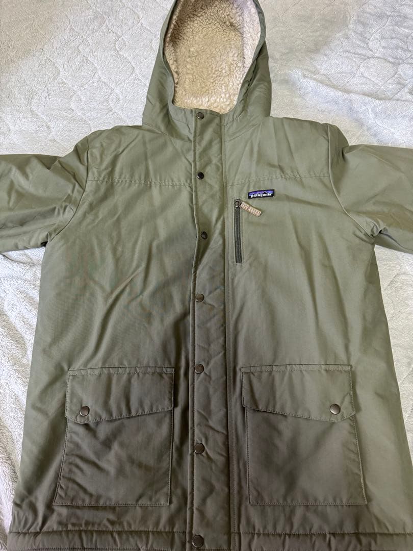 1回着用だけ⭐︎ パタゴニア Patagonia ジャケット女性用XXL キッズ レディースにも人気！パタゴニアのキッズリバーシブルフリース