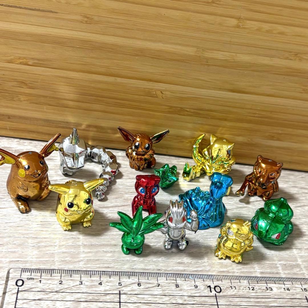 ポケモン メタリックフィギュア プラスチック製 レトロ メタル 13個