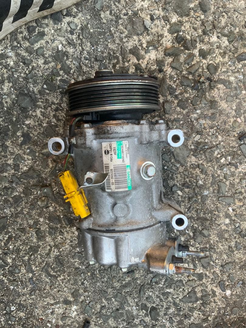 ★ ZN16 ミニ R57 R56 R55 エアコン コンプレッサー 状態未確認 MINI（ミニ） 【M's】 R55 R56 R57 R58 R59 R60 R61 BMW (2006-2013