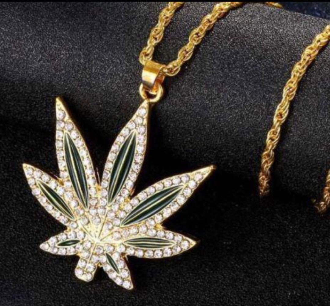 舐達麻着用‼︎ マリファナ ネックレス ゴールド アバランチ ジルコニア