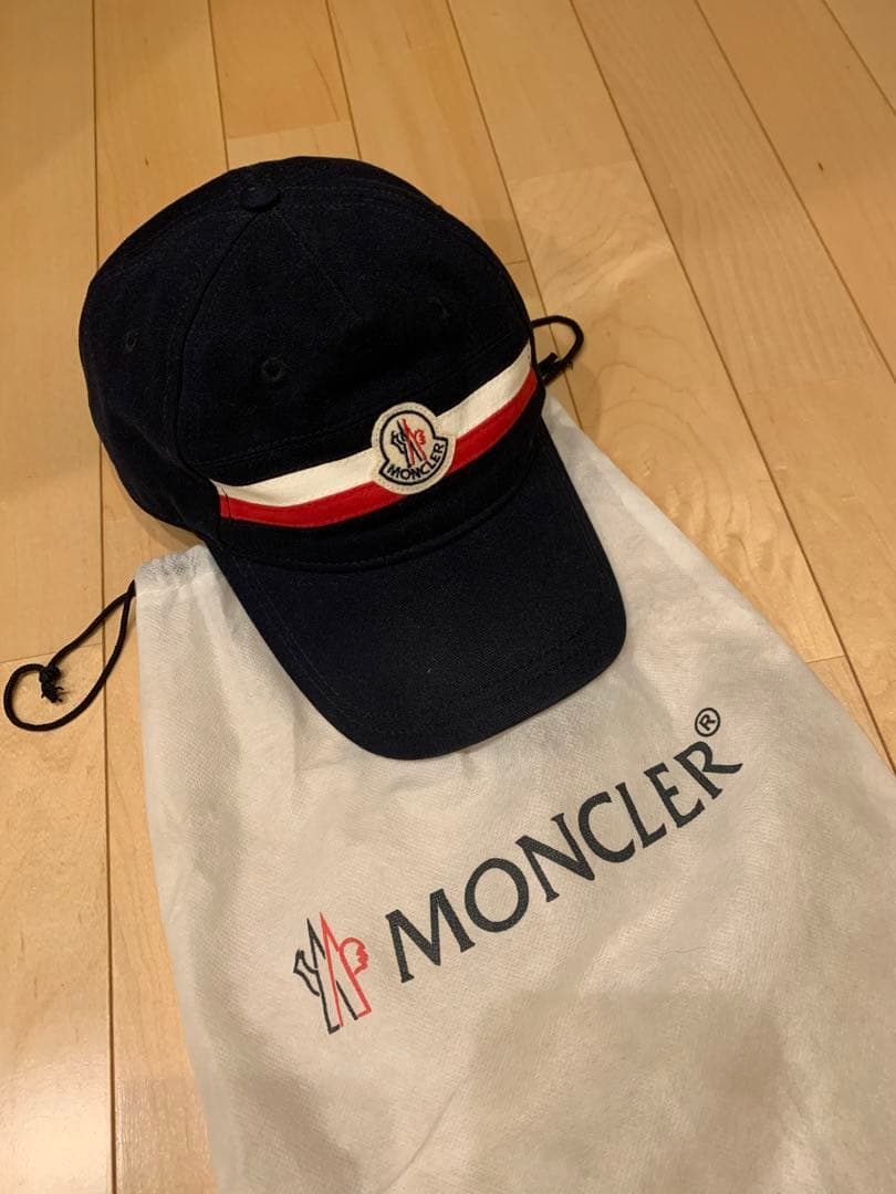 MONCLER ネイビー ストライプ キャップ 楽天市場】【定価28,600円(税込)】MONCLER モンクレール 大人必携の