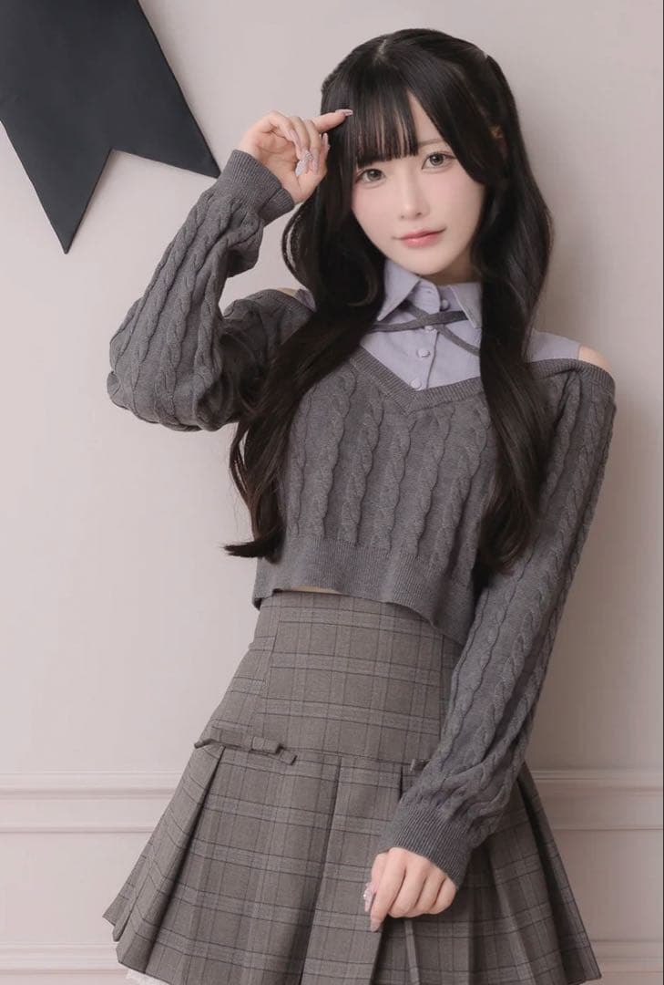 pium シャツレイヤードオープンショルダーニット - メルカリ