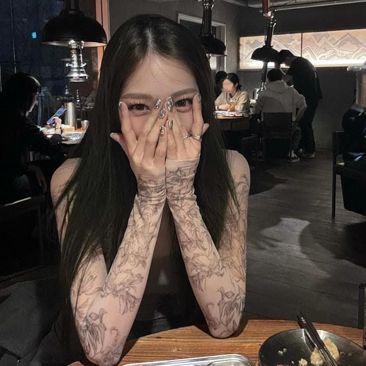 新品 MELT THE LADY Lily tattoo tops black