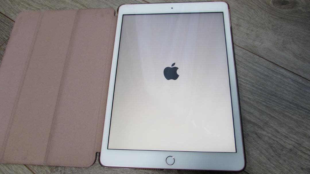 iPad 第7世代 128GB ゴールド MW6G2J／A SIMフリー iPad 10.2インチ 第7世代 Wi-Fi+Cellular 128GB 2019年秋モデル MW6G2J