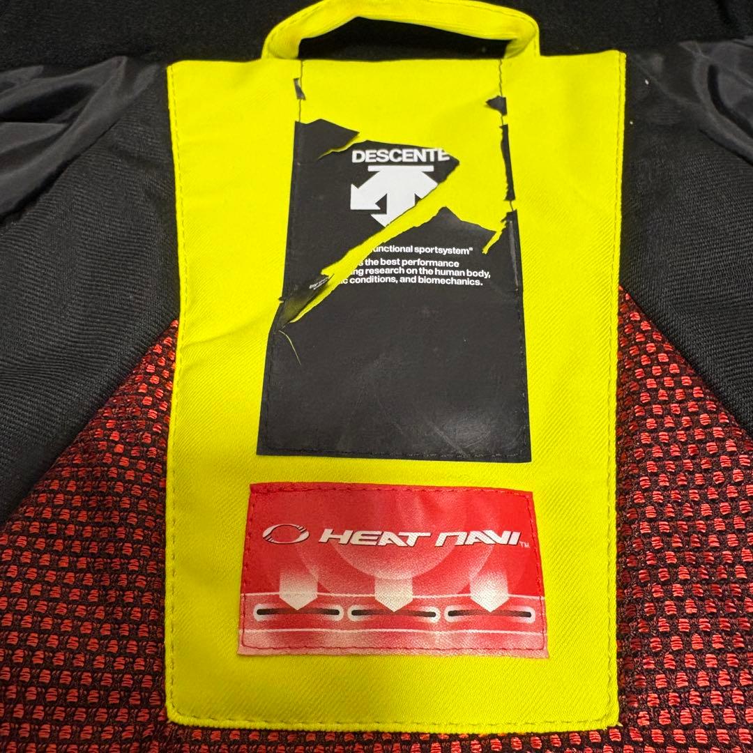 DESCENTE デサント スキーウェア スノボウェア イエロー 黄色 フード