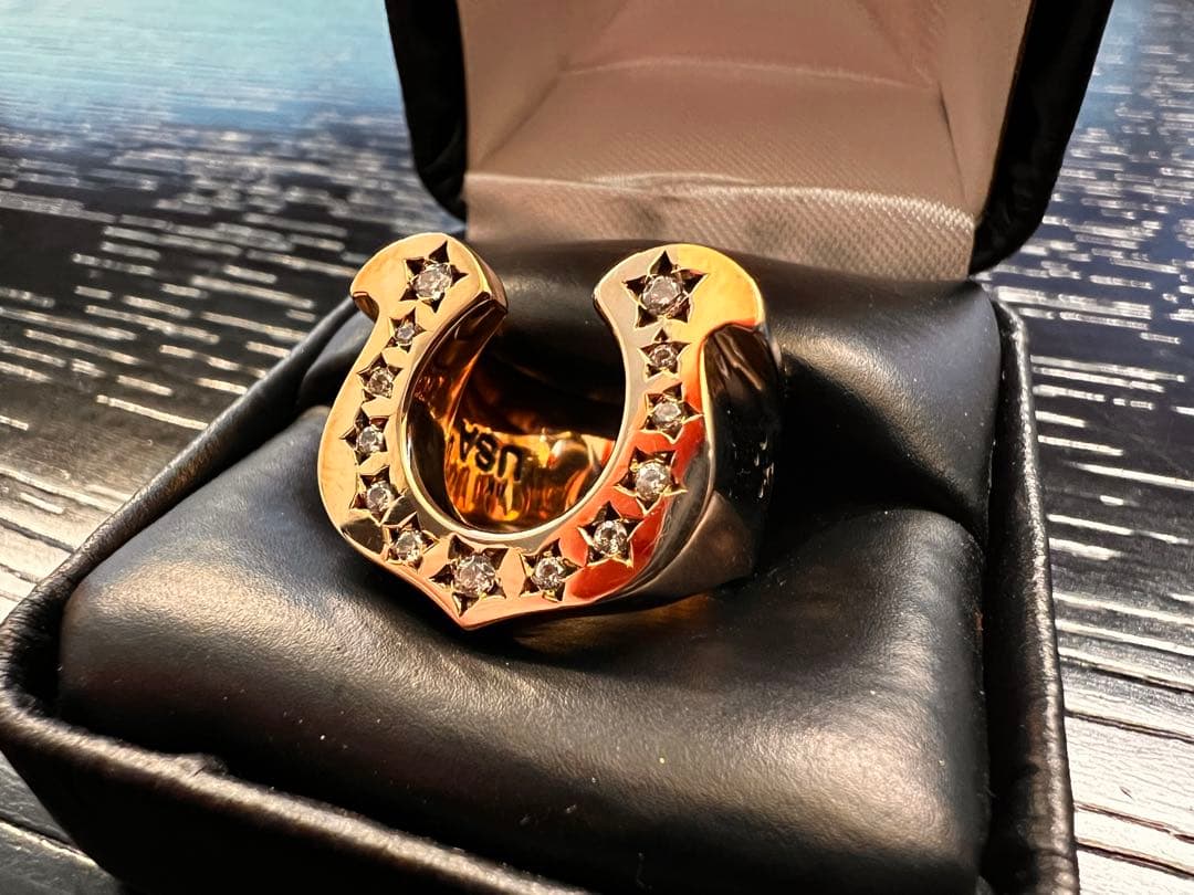 tenderloin horse shoe ring chicks 8K - メルカリ