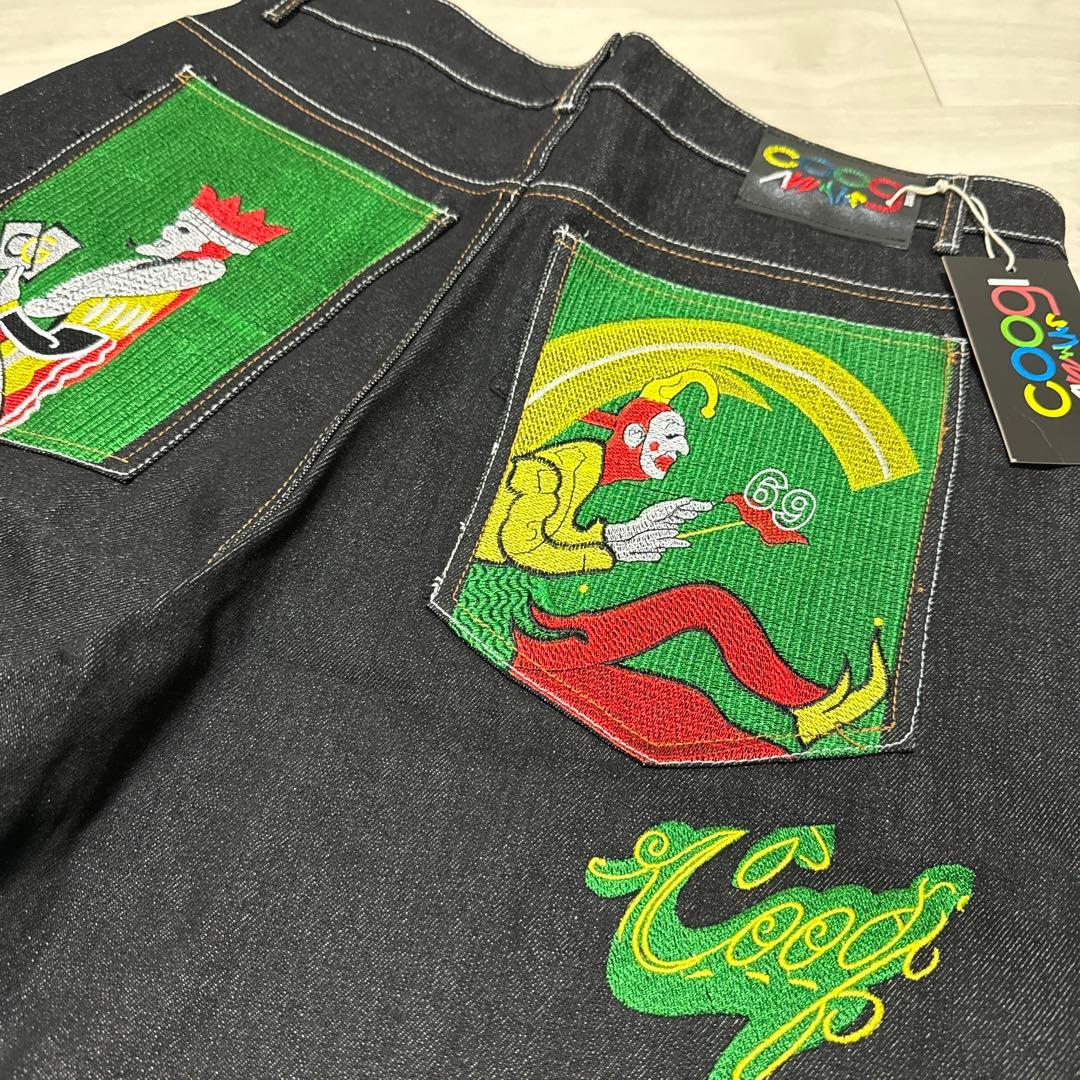 レア】Coogi ワイドデニム 刺繍 ショートパンツ - メルカリ