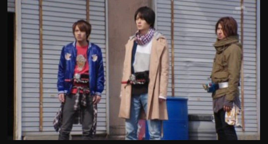 希少価値】 桐生戦兎 着用 衣装 同型モデル 色違い Mサイズ - メルカリ