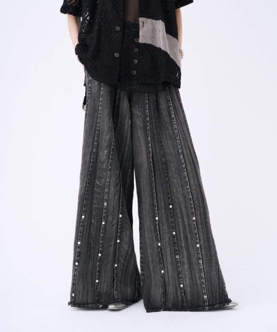 seyto サイズ3 / スタッズピンストライプワイドフレアデニムパンツ