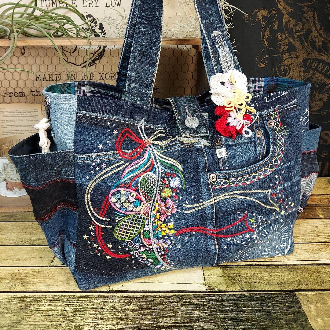 【ぽこぽん】大きな刺繍デニムバック　No.637　デニムリメイク ぽこぽん】大きな刺繍デニムバック No.637 デニムリメイク ぽこぽん