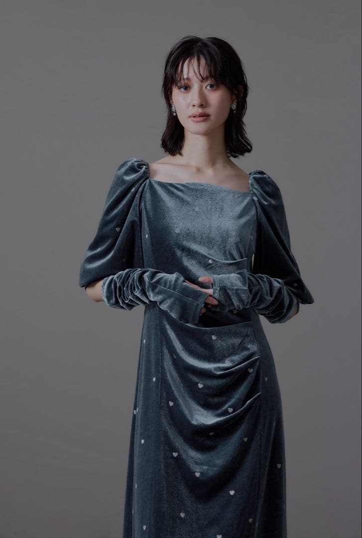 最終値下げ [一度のみ着用］ベロアドレス パーティー・オケージョン ブルー