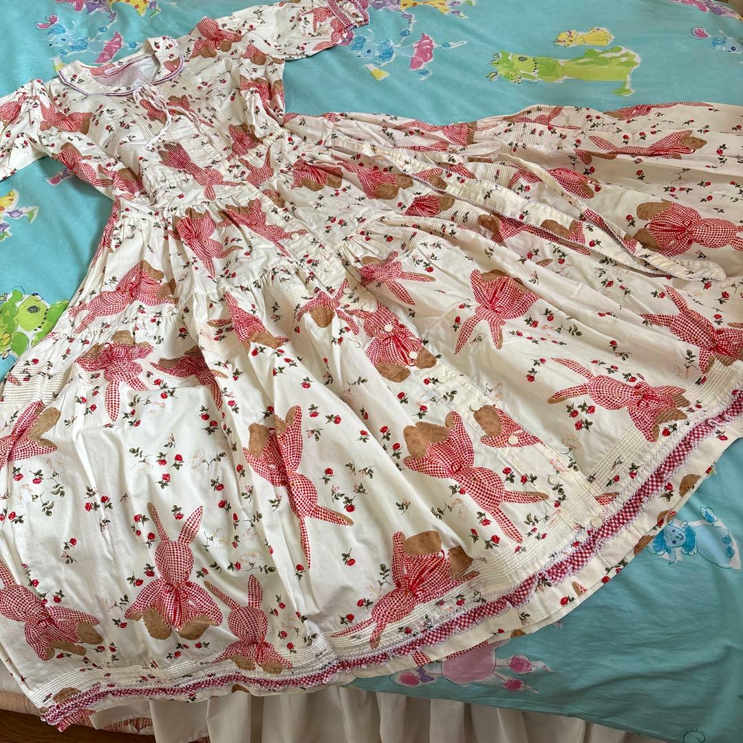 ワンダフルワールドのギンガムうさぎワンピース - メルカリ