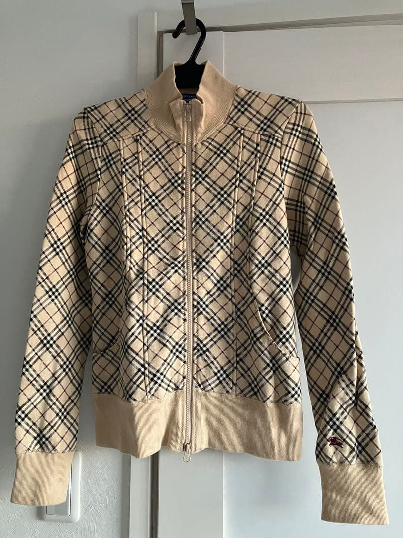 レア　BURBERRY BLUE LABEL ジップアップ　裏起毛　38サイズ バーバリーブルーレーベル BURBERRY BLUE LABEL ジャケット ブルゾン