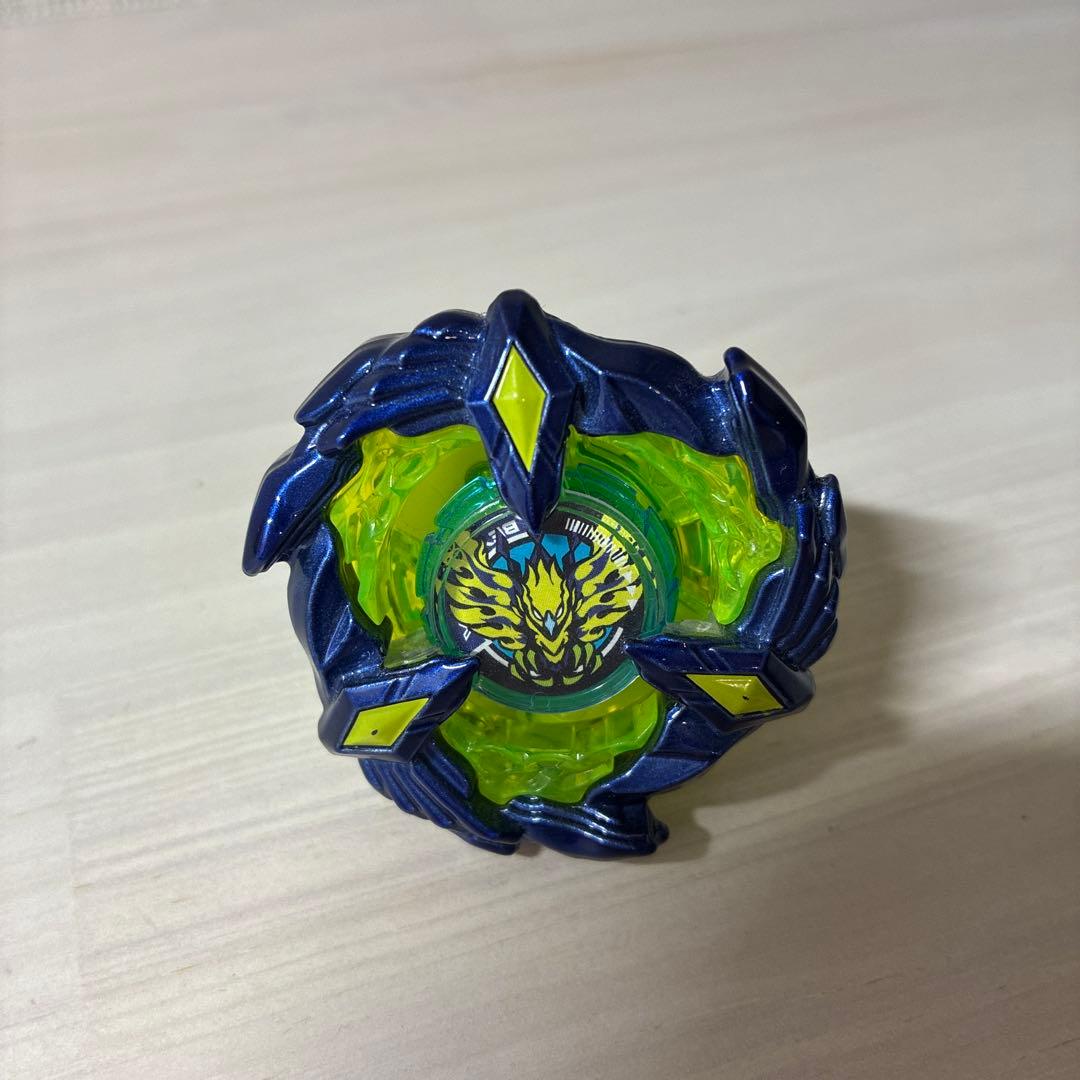 ベイブレードX フェニックスウイング　メタルコート　ネイビー　限定品 メタルコート：ネイビー】フェニックスウイング9-80DB - コロコロ