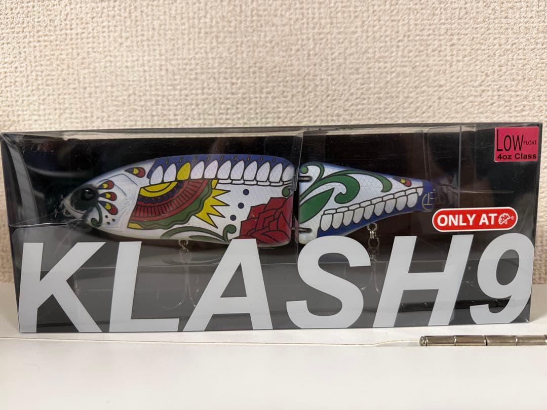 DRT　クラッシュ9　LOW　Day of the Bitez (White) DRT KLASH 9 Low Floating 9in 4oz Day of the Bitez(White) SwimBait