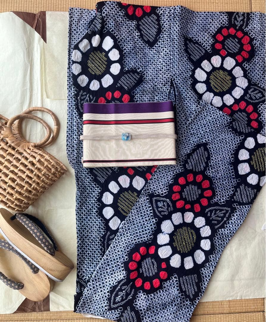 有松絞り 浴衣 粋 美品 濃紺 藍色 夏着物 utatane 浴衣 有松絞り浴衣3点セット 藍色にアイビー レディース