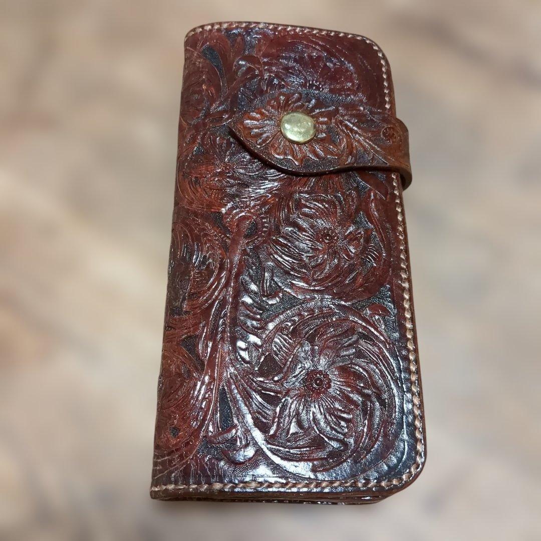 カ−ビング花柄エンボス加工レザー長財布未使用最安値本日限り - メルカリ