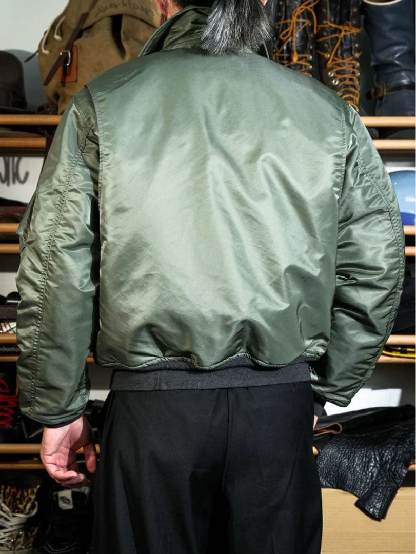 LサイズCWU45P初年度モデル復刻MIL83388B高光沢ナイロンIDEAL - メルカリ