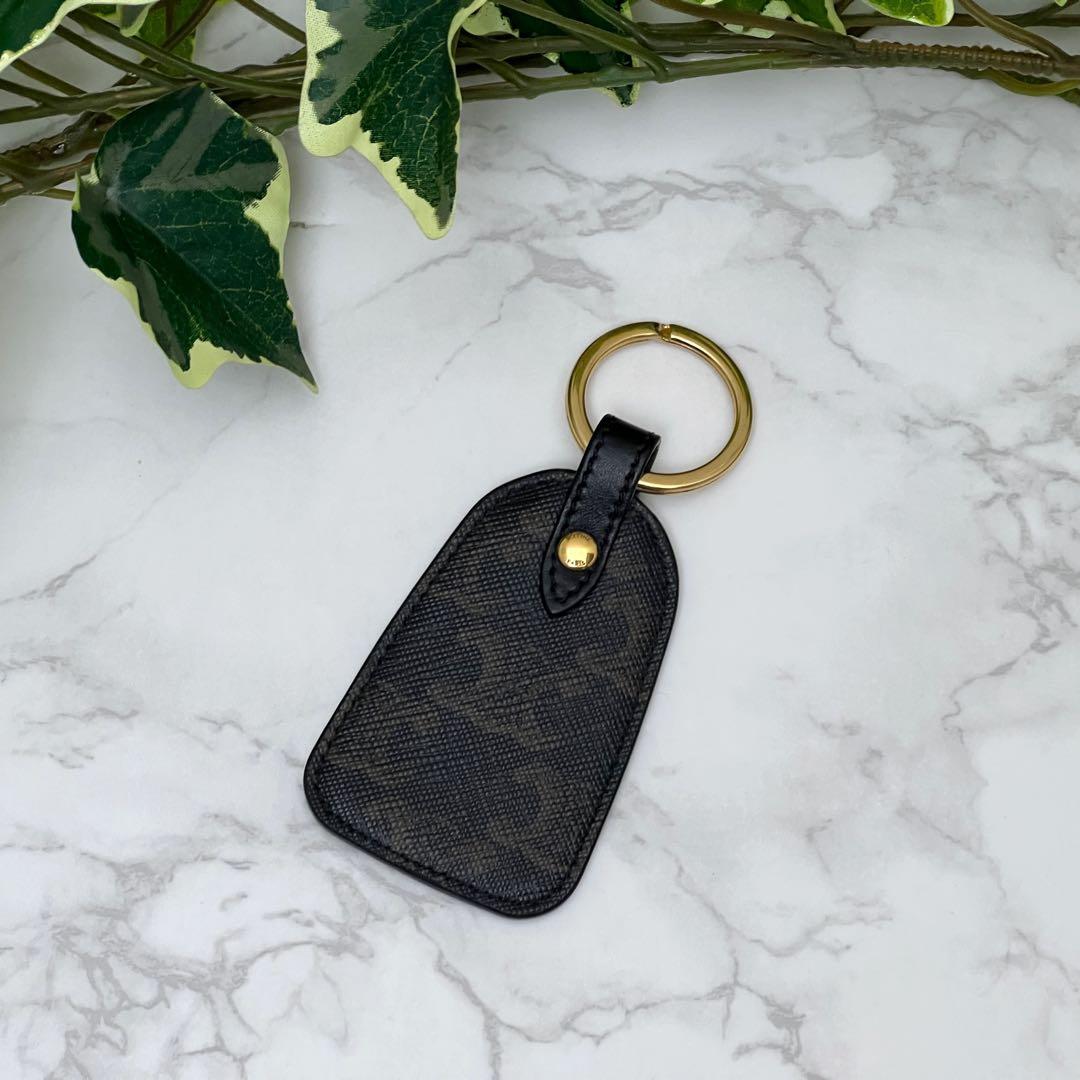 セリーヌ キーホルダー トリオンフ チャーム ゴールド ブラック CELINE 楽天市場】セリーヌ キーリング／キーホルダー CELINE バッグチャーム