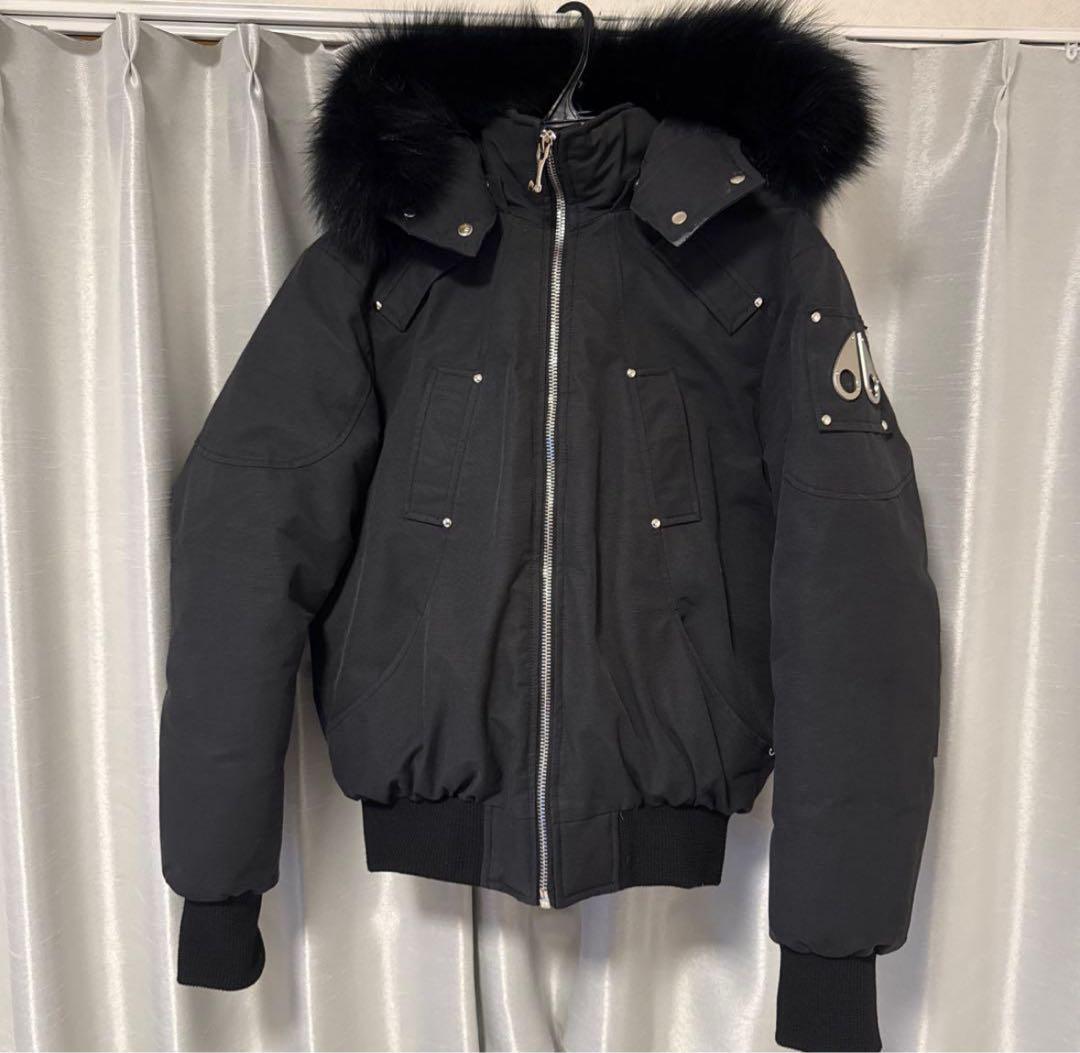 Moose Knuckles ブラックダウンジャケット - メルカリ