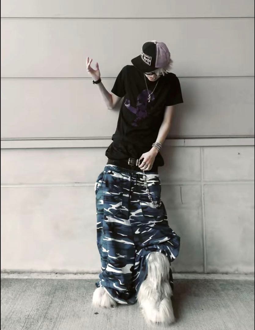 Trvo BLUE CAMO FUR POCKET SWEAT PANTS - メルカリ