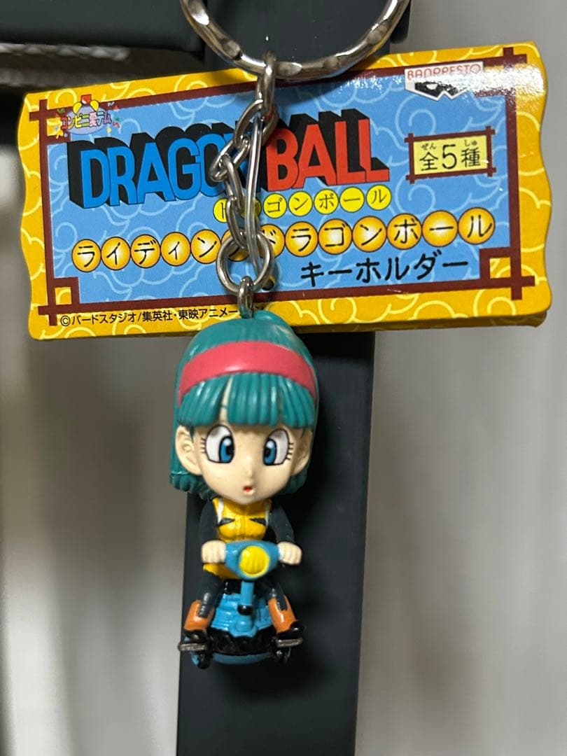 ドラゴンボール】ライディングキーホルダー・ブルマ - メルカリ