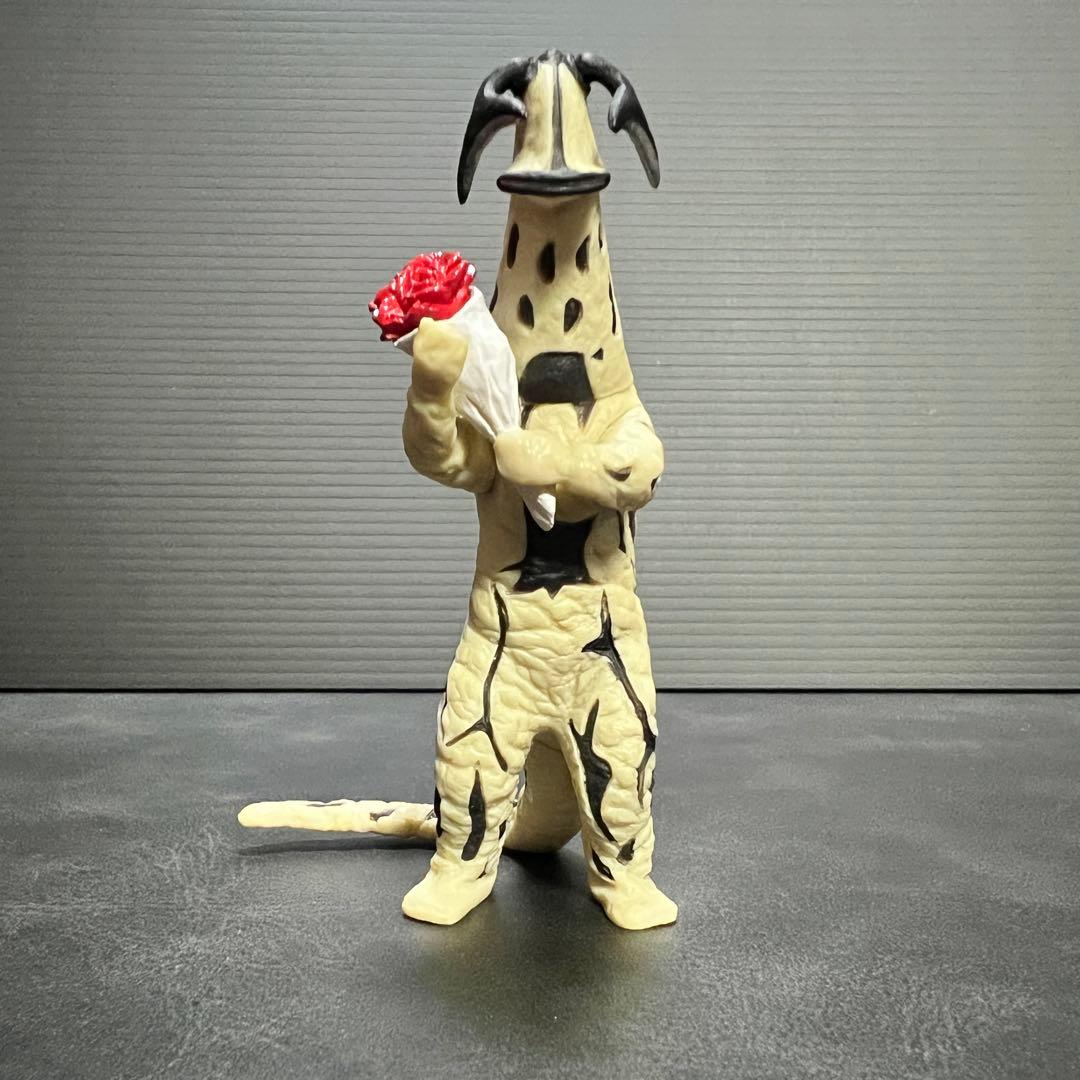 ガシャポンHG外伝　ウルトラファイト　エレキング　レア ウルトラファイトHG外伝ガシャポン エレキング - メルカリ